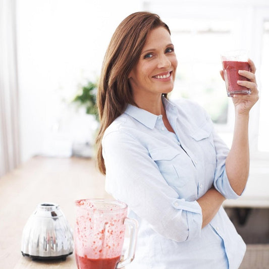 What to Look for in the Best Weight Loss Shakes for Over-40 Women